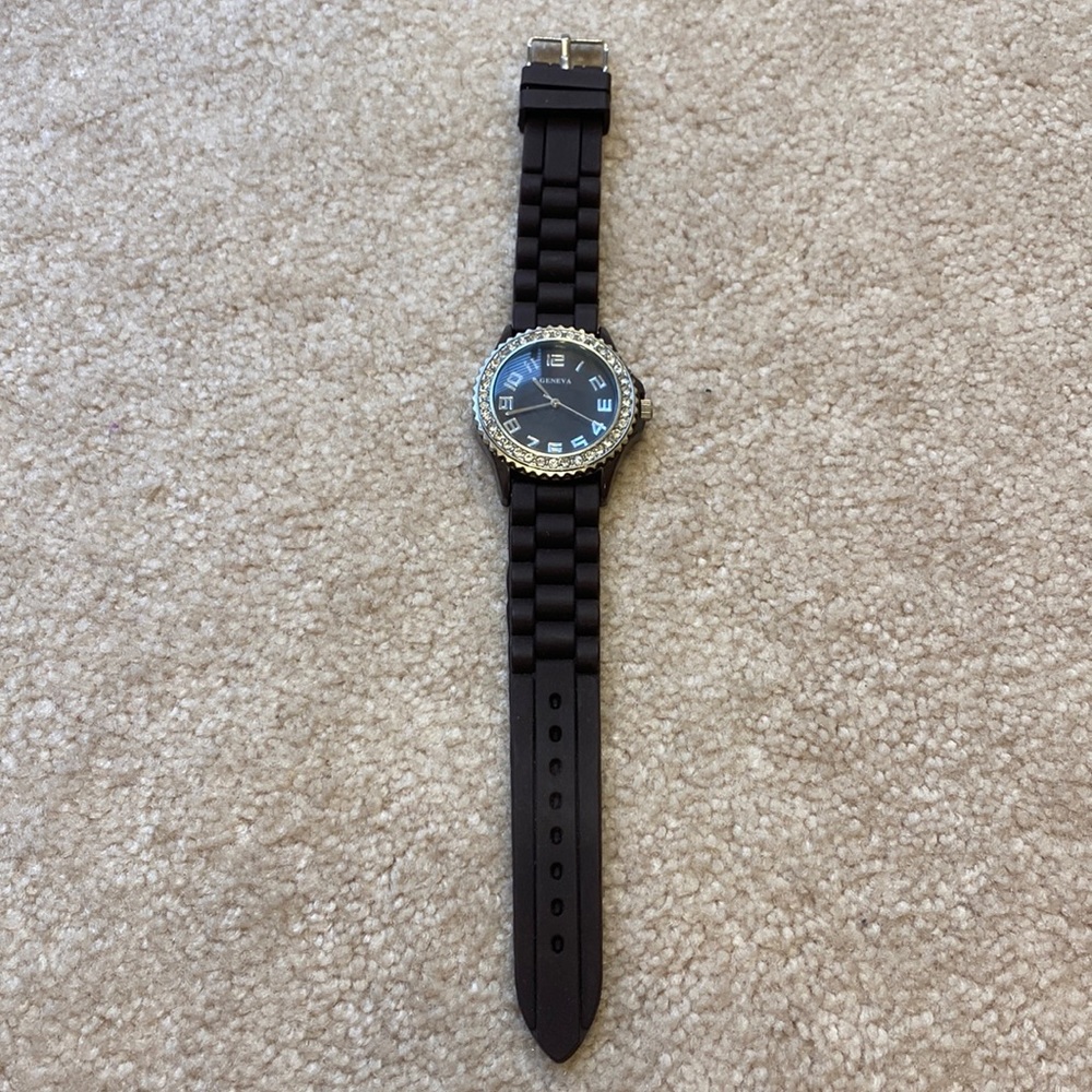 Womens brown silicone watch with rhinestones